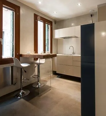 Regina Vittoria Frezzeria Apartman